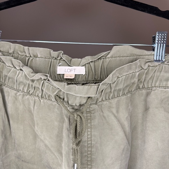 LOFT Drawstring Shorts - Picture 3 of 3